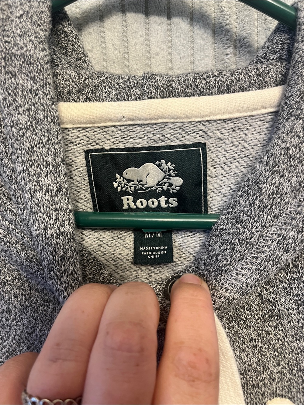 Roots Heather Gray Zip-Up Hoodie with White Beaver Logo Medium - Picture 2 of 10